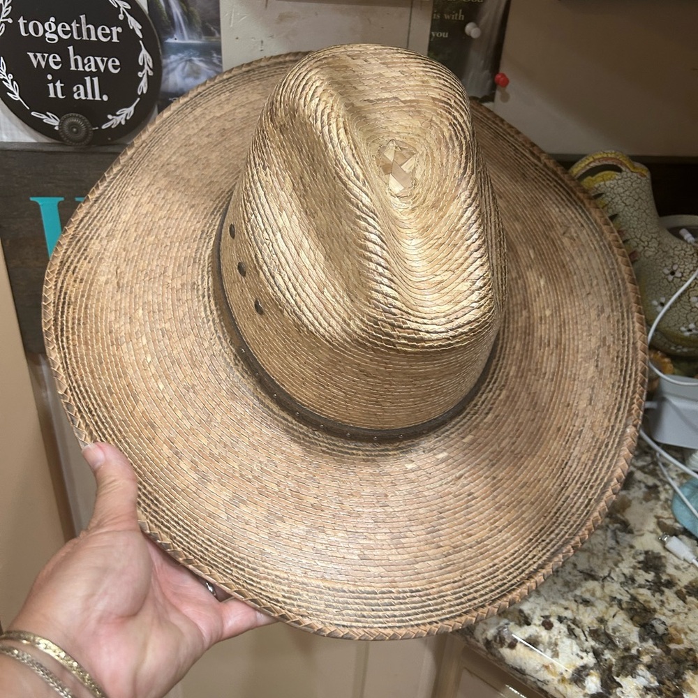 Cavenders Stylish Tan Straw Cowboy Hat